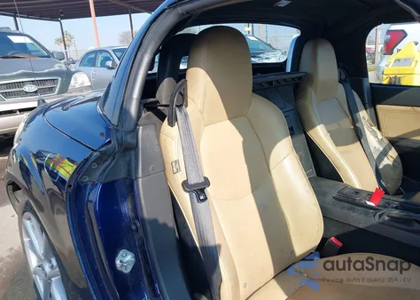 2011 Mazda Mx-5 Miata Grand Touring z USA, uszkodzony, nr VIN JM1NC2PF2B0213375